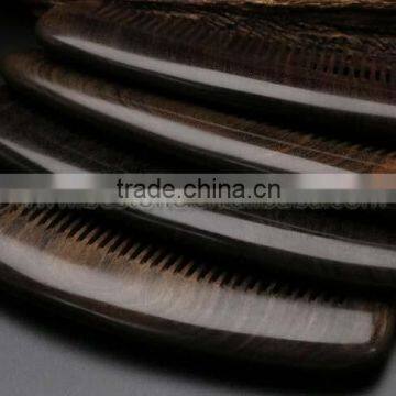 Natural Wooden Handy Hair Comb Delicate photo-3