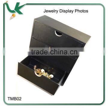 Trapeoid Shaped Three-layer Special Paper Covering Cardboard Jewelry Box photo-3