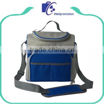 Portable recycled insulated lunch cooler bags with strap