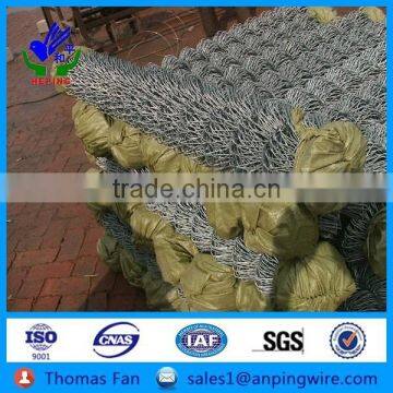 Diamond wire mesh fence