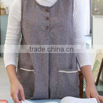 Button sleeveless cotton denim aprons, aprons wide shoulder short paragraph