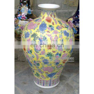 47CM Tall Chinese Porcelain garden scene yellow decorative Vases