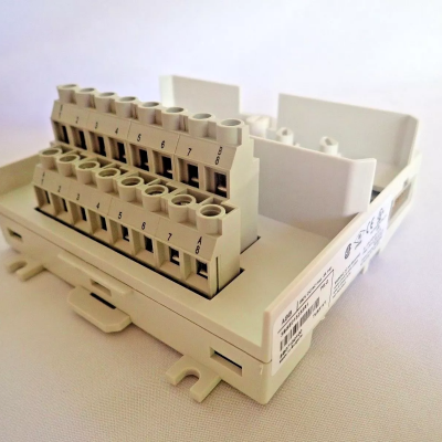 ABB TU831V1 3BSE013235R1 Extended Module Termination Unit 2x8 signal terminals