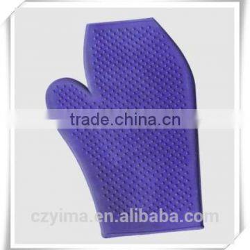 rubber gooming mitt for horse/cleaning brush