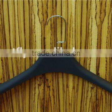 supermarket cloth hanger