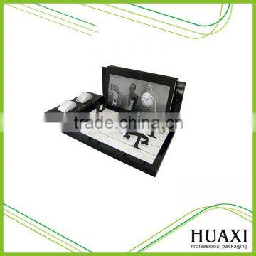 Huaxin Black-and-white high gloss lacquered wooden watch display set