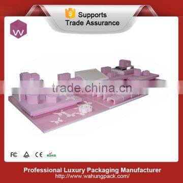 Pink Leather Wooden Foot Jewellery Display Manufacturers