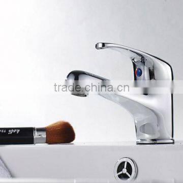 QL-1152 Hot sale Single handle wash basin faucet , classic style kithcen faucet