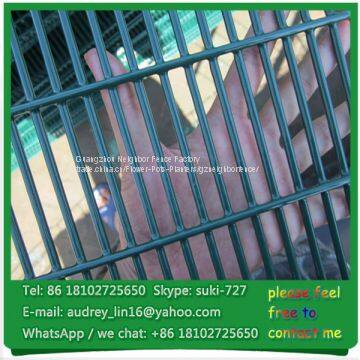 Hot Dipped Galvanized and Powder Coated Vandal Resistant Security 358 Fencing Price photo-5
