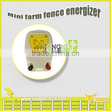 Mini solar power farm electric solar fence energizer solar charger for Australia