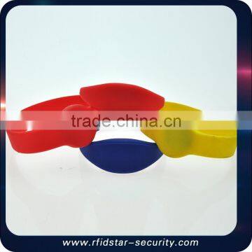 Best Selling 13.56MHz HF RFID MF IC Waterproof Wristband photo-4