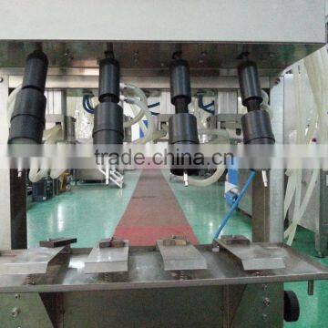 High Accuracy and Low Price Vacuum Negative Pressure Small Perfume Bottle Filling Machine photo-4