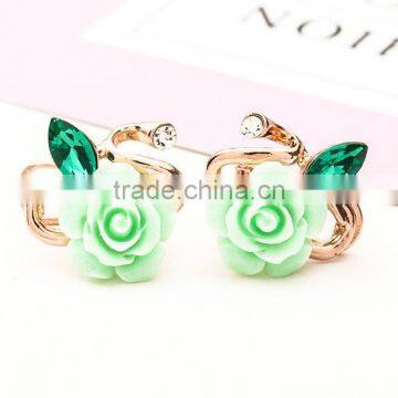 Zm53245a Korean Model Stock Jewelry Earrings Moq 10 Pieces Flower Shape Earrings photo-2