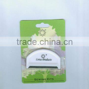 LTS-4 Plastic Cashmere Comb Sweater Comb With Blister Card Packing photo-4