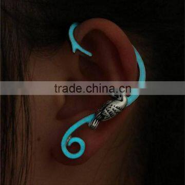 Woodpecker Fluorescent Earrings Cuff Luminous Metal Ear Wrap