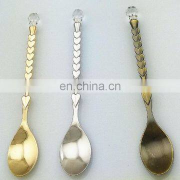 Wholesale Cheap Creative Souvenir Diamond Style And Heart Handle Type Fashion Polished Metal Antique Teaspoon