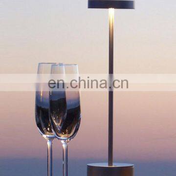 wholesale Creative Hotel Restaurant Cafe Bar Metal USB Rechargeable Touch Dimming LED Table Lamp luxury modern