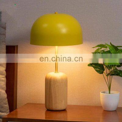 2022 New White Metal Mushroom Shade Wooden Base Desk Light Living Room Reading Table Lamp for Home Decor