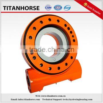 Worm drive slewing ring