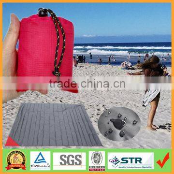 2016 New Ultra Light Sandless Waterproof Mini Pocket Blanket Beach Blanket from Alibaba 11-year Gold Supplier