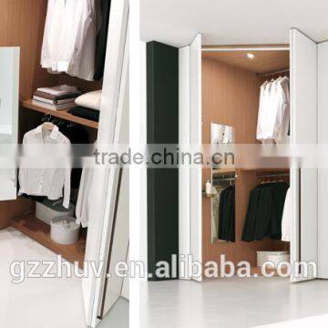 Modern 3 Panel Sliding Closet Doors in Glass photo-3