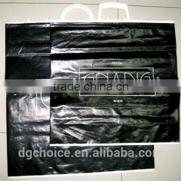 Reusable black shopping bag handle