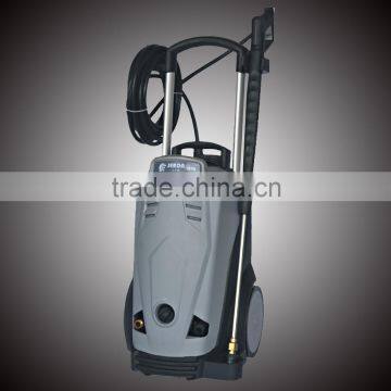 Portable car wash spray