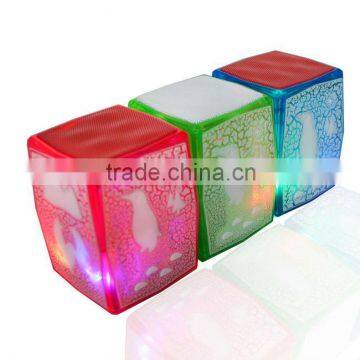 Christmas Bluetooth Speaker With Led Cube Wireless Speaker With FM Radio In Unique Design