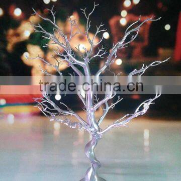 wholesale elegant sliver color plastic artificial manzanita Tree Wedding table centerpiece tree for decoration