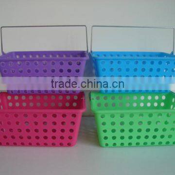 Plastic rect.basket with metal handle TG81599L