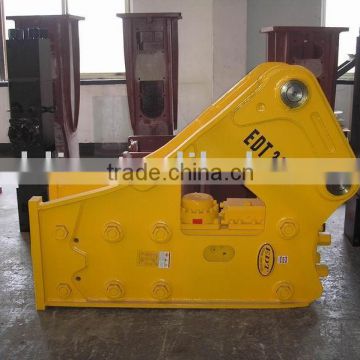 Side type hydraulic breaker