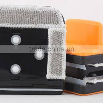 Plastic Handy Magnetic DOUBLE Side Clean Junk Files and Registry Errors in a Flash Window Cleaner photo-3