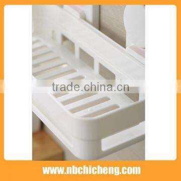 Plastic Wall Mounted Type Powerful Suction Bathroom Shelf Solid Color Single Tier Bathroom Corner Shelves photo-3