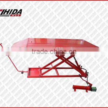 Good Quality 1500LB Air/Hydraulic Motorcycle Lift Table with CE