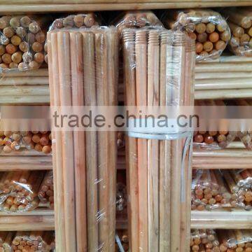 25mm Diameter Wooden Broom stick with Varnishing