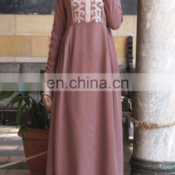 Muslim Women Long Sleeves Embroidery Pleated Maxi Dress (16041904) photo-2