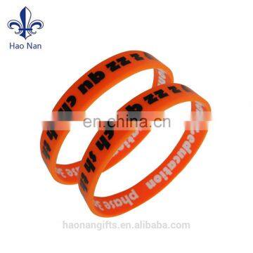 factory design cheap silicone braceles with custom logo