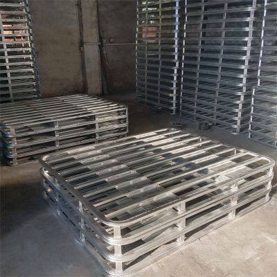 Euro Standard 4-Way Rackable Plastic Pallet with Metal Reinforced for Heavy Loads