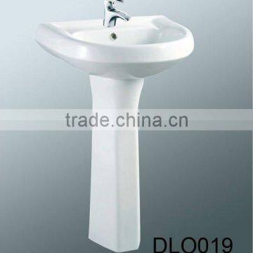 DLO019 Ceramic Wash Basin With Pedestal