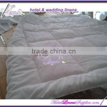 wholesale hotel collection four seasons comforters, hotel living comforter set-most economical