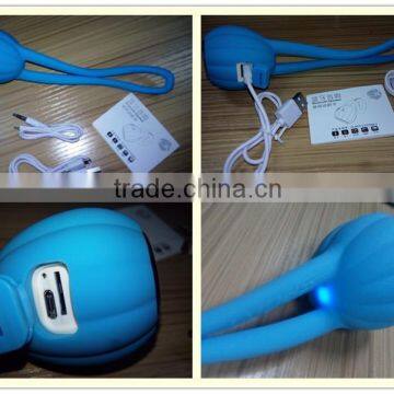 Unique and Novelty Design Hot Sale on World Market Silicone Waterproof Bluetooth Speaker Outdoor Speaker Can Insert TF Card