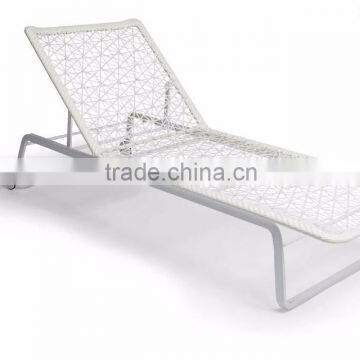 Simple Outdoor Rattan Furniture Sun Lounger - Poly Rattan Outdoor Sunbed photo-4