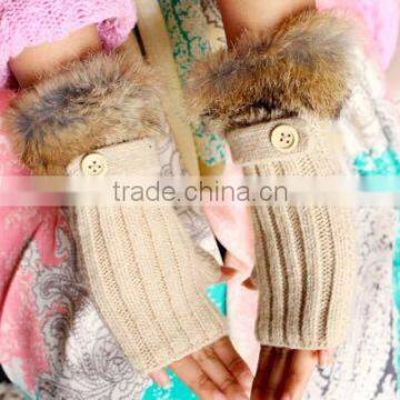 Wholesale Winter Knitted Wool Gloves with Rabbit Fur Trim for Fashion Ladies