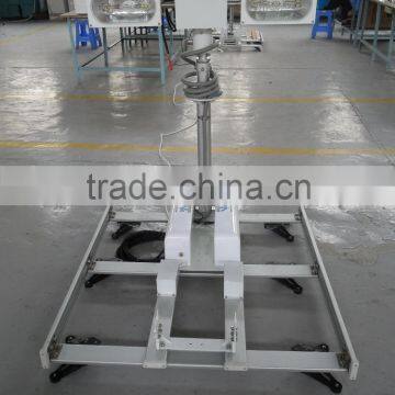 Roof-mounted light tower with camera/telescoping light mast/vehicle mounted light tower