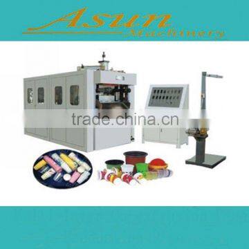 plastic products thermoforming machine