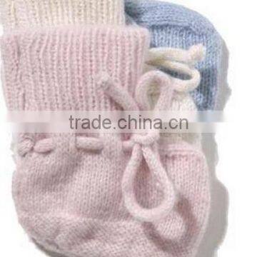 Baby cashmere crochet warm booties