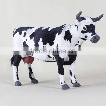 Special Cheapest small plastic milk cow toys