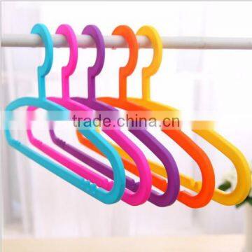 OEM Heavy Duty Plastic Hanger/wholesale Hard Plastic Hanger for Coat/custom Hard Plastic Hanger for Home Dress photo-2