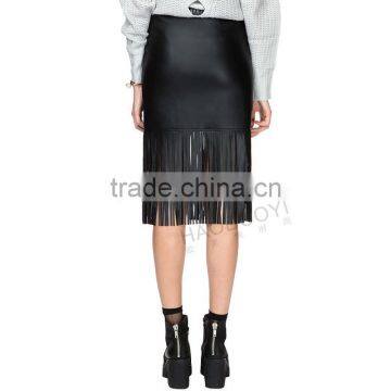 MGOO New Arrival OEM Services Women Black Faux Leather Midi Slinky Skirts With Tassels Bottom 15145A033 photo-4