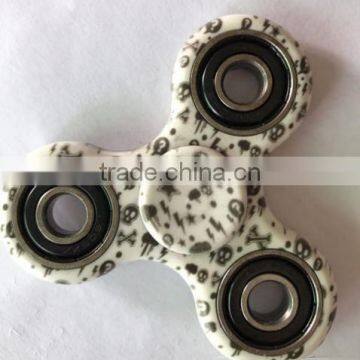 2017 Affordable Section of the Fingertips Gyro United States Decompression Bat Gyro Hand Spinner Manufacturers Direct Supply photo-3
